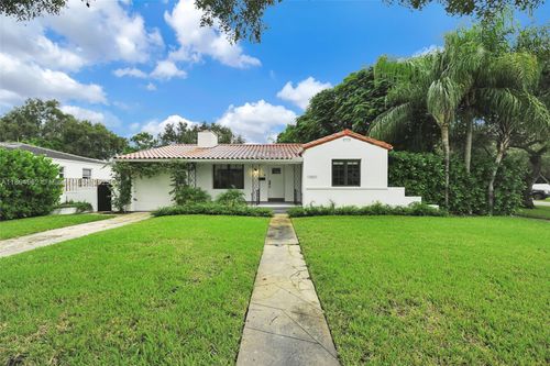 10001 N Miami Ave, Miami Shores, FL, 33150-1215 | Card Image