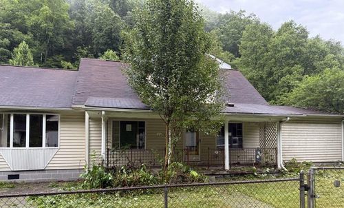 811 Raysal Hollow Rd, Raysal, WV, 24879-8011 | Card Image