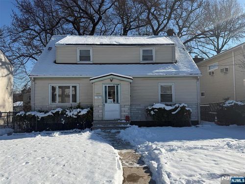 1141 Tuxedo Sq, Teaneck, NJ, 07666-5830 | Card Image