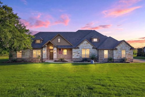 101 Signature Ct, Weatherford, TX, 76087-4078 | Card Image