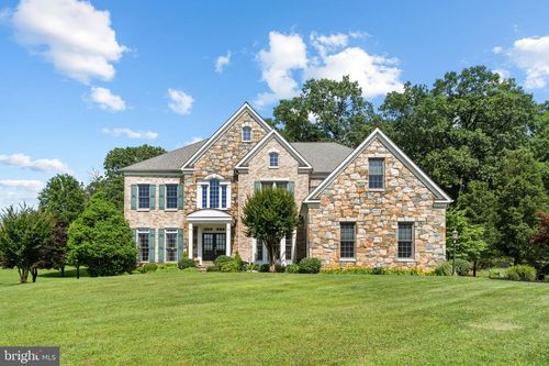 8614 Augusta Farm Ln, LAYTONSVILLE, MD, 20882-1424 | Card Image