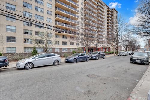 apt-2m-175-20 Wexford Ter, Jamaica, NY, 11432-2835 | Card Image