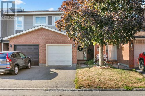 248 Temby Pvt, Ottawa, ON, K1T2W5 | Card Image