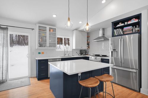 8225 Elm Dr, Traverse City, MI, 49685-9039 | Card Image