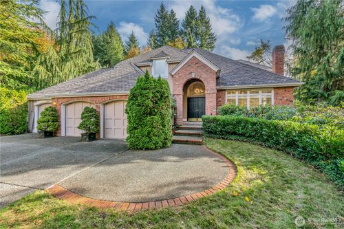 19225 Se 25th St, Sammamish, WA, 98075-7491 | Card Image