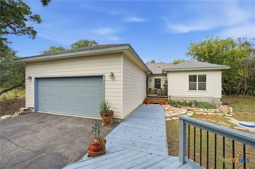 3075 Rustler, Canyon Lake, TX, 78133-4425 | Card Image