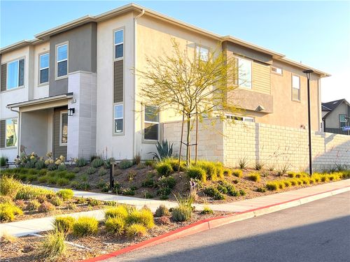 27620 Symphony Pl, Valencia, CA, 91381-2012 | Card Image