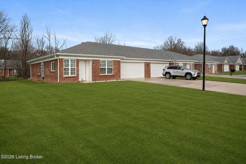6700 Woods Mill Dr, Louisville, KY, 40272-4588 | Card Image