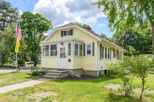 18 Hammond Rd, Natick, MA, 01760-1102 | Card Image