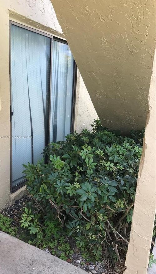 2-2631 Riverside Dr, Coral Springs, FL, 33065-1014 | Card Image