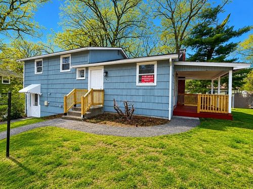 283 Pond St, Rockland, MA, 02370 | Card Image
