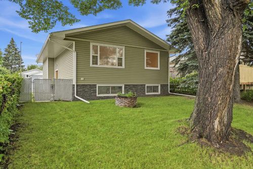 3433 33a Ave Se, Calgary, AB, T2B0K5 | Card Image