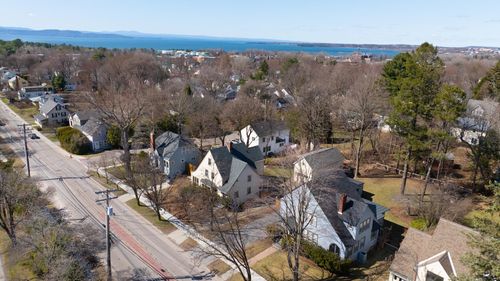 198 Home Ave, Burlington, VT, 05401-5047 | Card Image