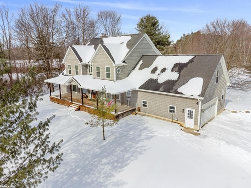 6776 Ravenswood Rd, Kimball, MI, 48074-2904 | Card Image