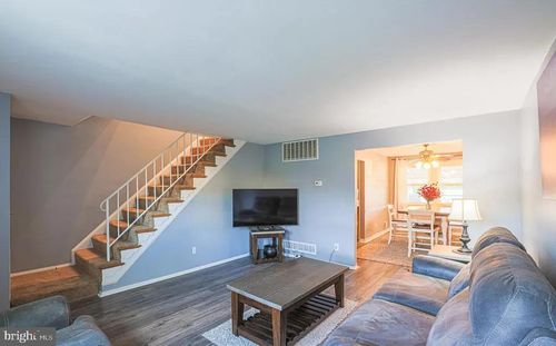 8739 Cimarron Cir, PARKVILLE, MD, 21234-3901 | Card Image