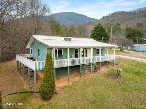 3401 Barber Way, Sevierville, TN, 37862-8657 | Card Image