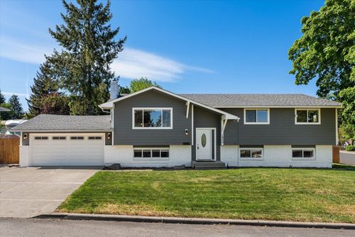 1820 5th St Ave, Cheney, WA, 99004-1927 | Card Image