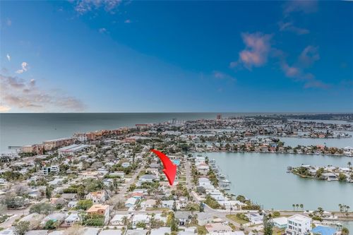 16108 Redington Dr, REDINGTON BEACH, FL, 33708-1631 | Card Image