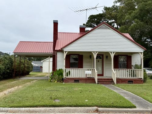 108 N Park Ave, Williamston, NC, 27892-1434 | Card Image