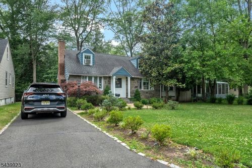 958 Leland Ave, Plainfield, NJ, 07062-2217 | Card Image