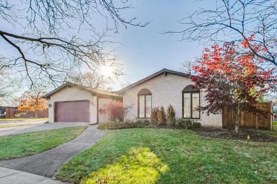 802 Prairie Lawn Road, House other with 4 bedrooms, 3 bathrooms and 2 parking in Glenview IL | Image 2