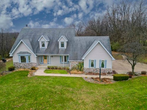 1819 W Aberdeen Dr, Janesville, WI, 53545-9514 | Card Image