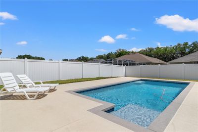 9785 Pepper Tree Trail, House other with 4 bedrooms, 2 bathrooms and null parking in Wildwood FL | Image 2