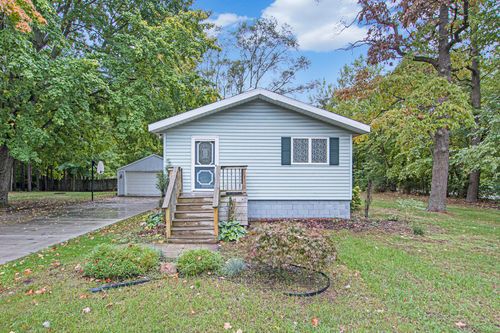 14877 160th Ave, Grand Haven, MI, 49417-8901 | Card Image