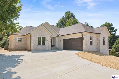 914 Saint John Rd, Elizabethtown, KY, 42701-3190 | Card Image