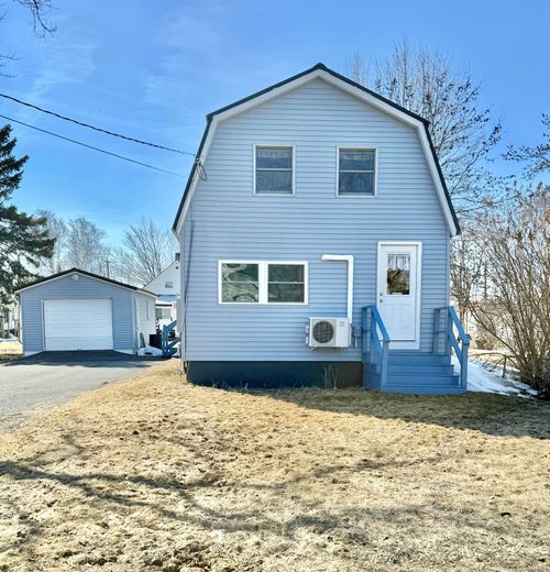 31 Delmont Street, Presque Isle, ME, 04769 | Card Image