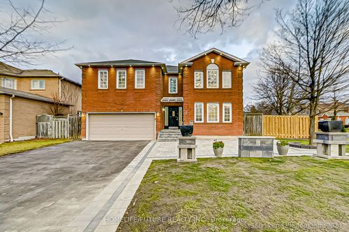 1 Wigston Crt, Whitby, ON, L1R2B8 | Card Image