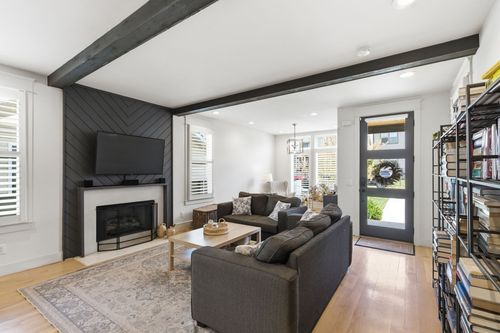 b-6215 New York Ave, Nashville, TN, 37209-1335 | Card Image