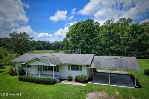 205 Hudnell Rd, Ernul, NC, 28527-9565 | Card Image