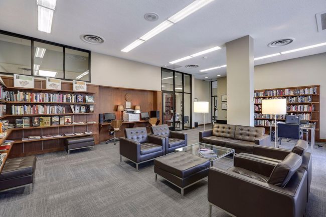 Library and Office with 24/7 wifi | Image 28