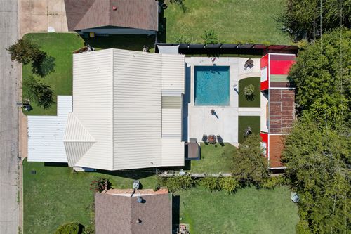 621 Saddle Rd, White Settlement, TX, 76108-1327 | Card Image