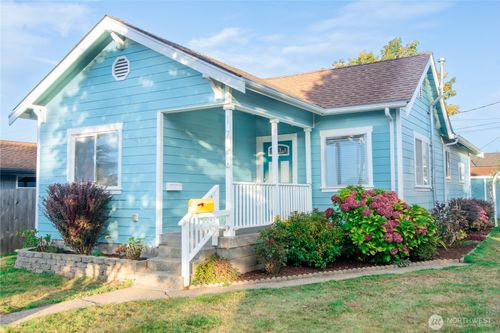 1724 Iron St, Bellingham, WA, 98225-4820 | Card Image