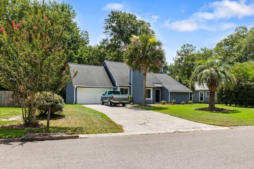 3239 Landing Pkwy, North Charleston, SC, 29420-7226 | Card Image