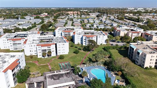 204l-2850 Somerset Dr, Lauderdale Lakes, FL, 33311-9347 | Card Image