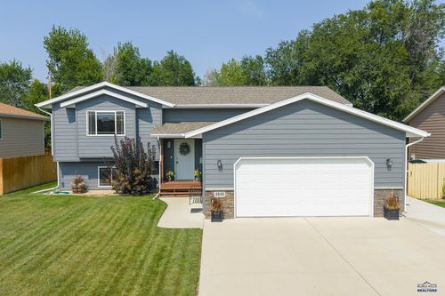 4946 Savannah St, RAPID CITY, SD, 57703-7217 | Card Image