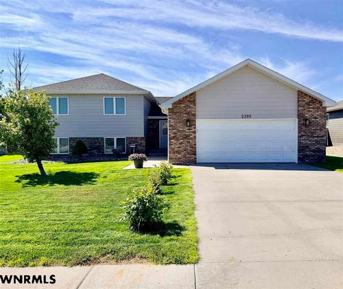 2395 Prairie St, Gering, NE, 69341-1562 | Card Image