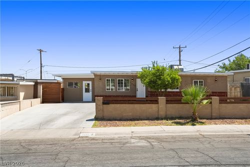 1809 Oakwood Ave, North Las Vegas, NV, 89030-5274 | Card Image
