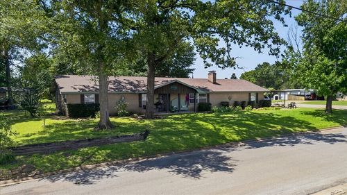 201 Colonial Cir, Athens, TX, 75751-6267 | Card Image