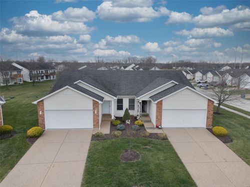 84b-5 Maryland Circle, O'Fallon, MO, 63366 | Card Image