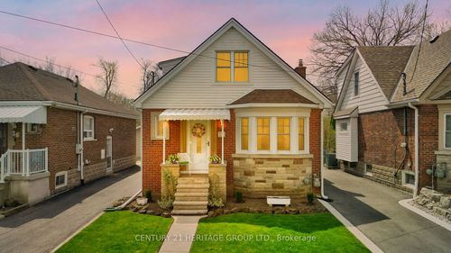 22 Churchill Ave, Hamilton, ON, L9A1J5 | Card Image