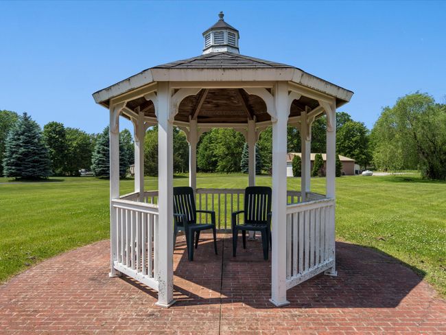 5700 Jankow Rd, House other with 4 bedrooms, 4 bathrooms and null parking in Algonac MI | Image 25
