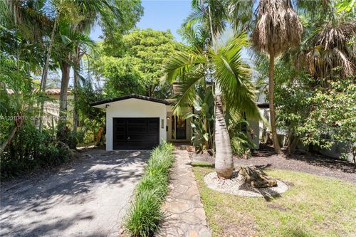 5520 San Vicente St, Coral Gables, FL, 33146-2721 | Card Image