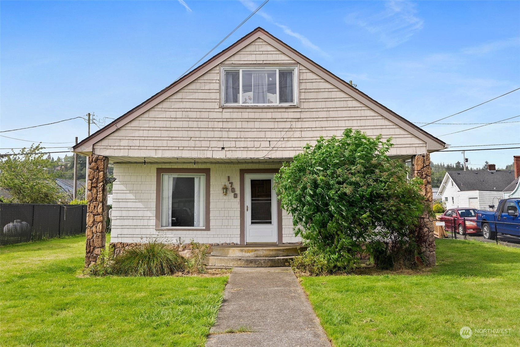 1700 Pacific Avenue, For Sale in Aberdeen Zoocasa