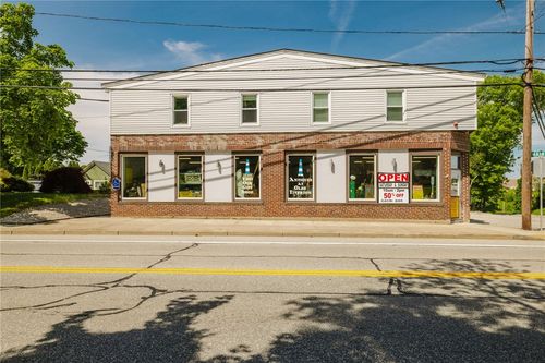 1019 Main Rd, Tiverton, RI, 02878-4225 | Card Image