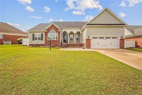 5206 Pride Ln, Hope Mills, NC, 28348-7530 | Card Image