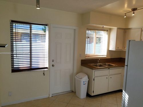 1231 Ne 23rd Ave, Pompano Beach, FL, 33062-3744 | Card Image
